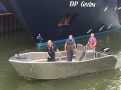 Dredge tender (3)